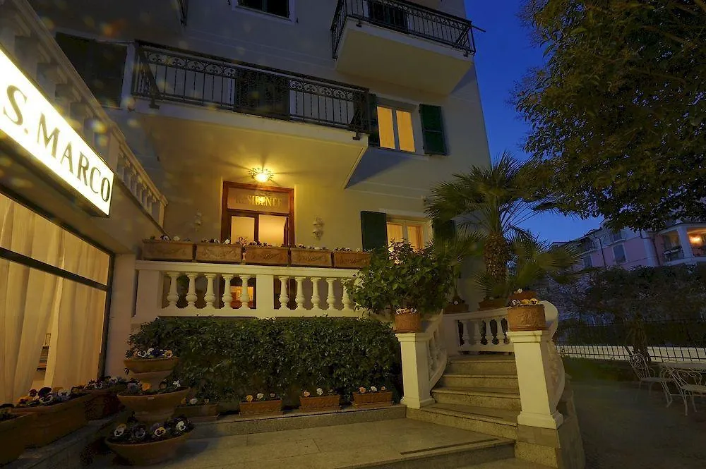 Residence San Marco Suites&Apartments 알라시오 3*,